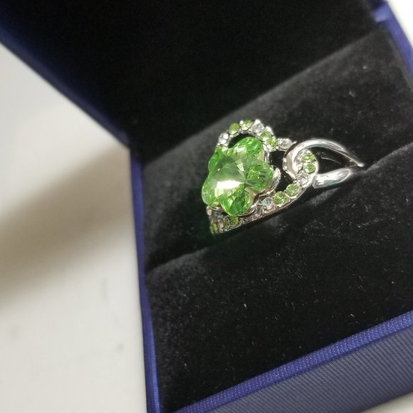 5 LEAVES GOOD LUCK Clover Swarovski Cz Flower Ring SIZE 8 Design MAY BIRTHSTONE - Picture 2 of 5